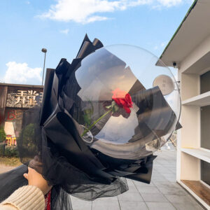 Balon Transperant Cu Trandafir